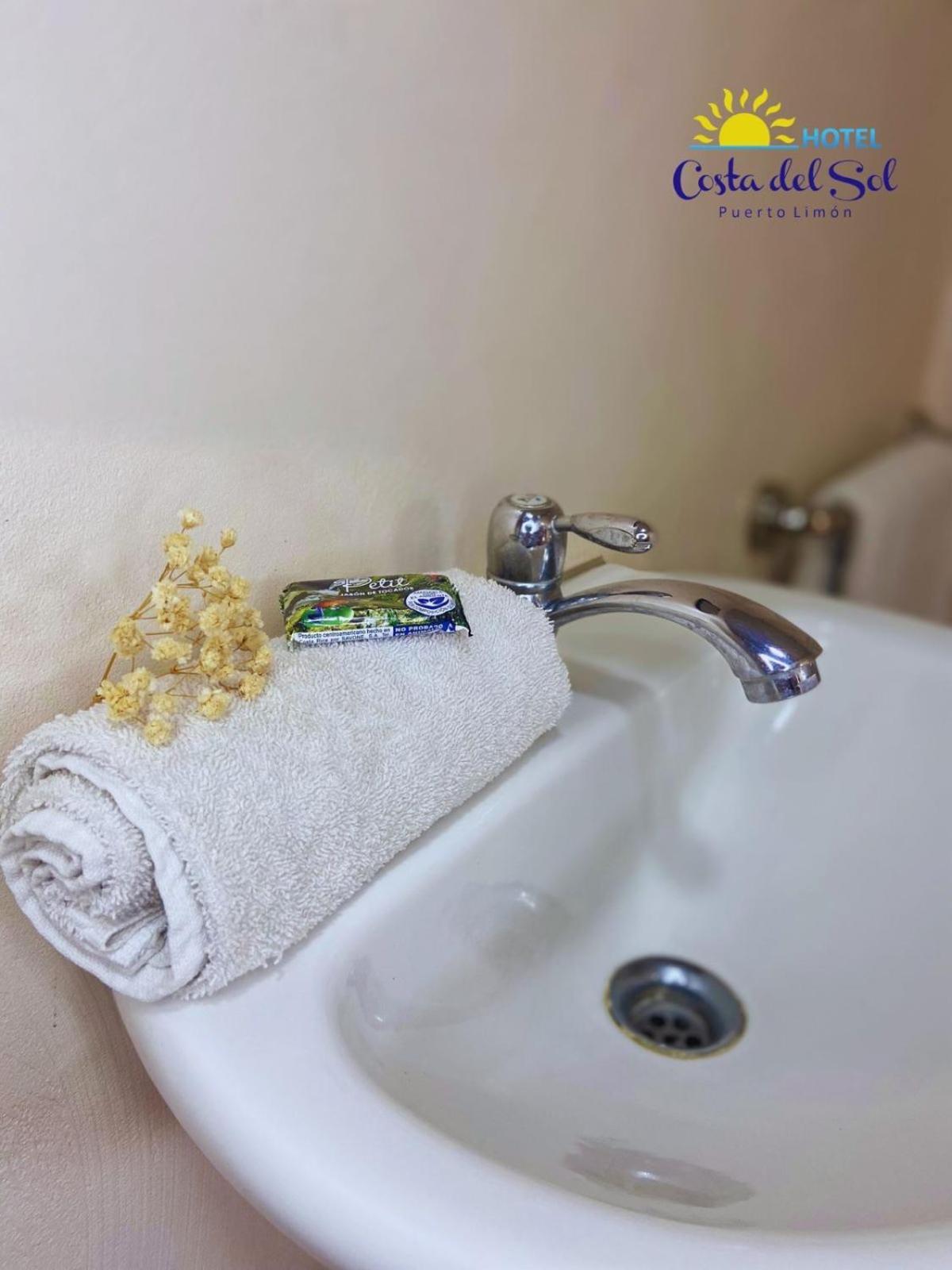 Hotel Costa Del Sol ปูแอร์โตลีมอน ภายนอก รูปภาพ